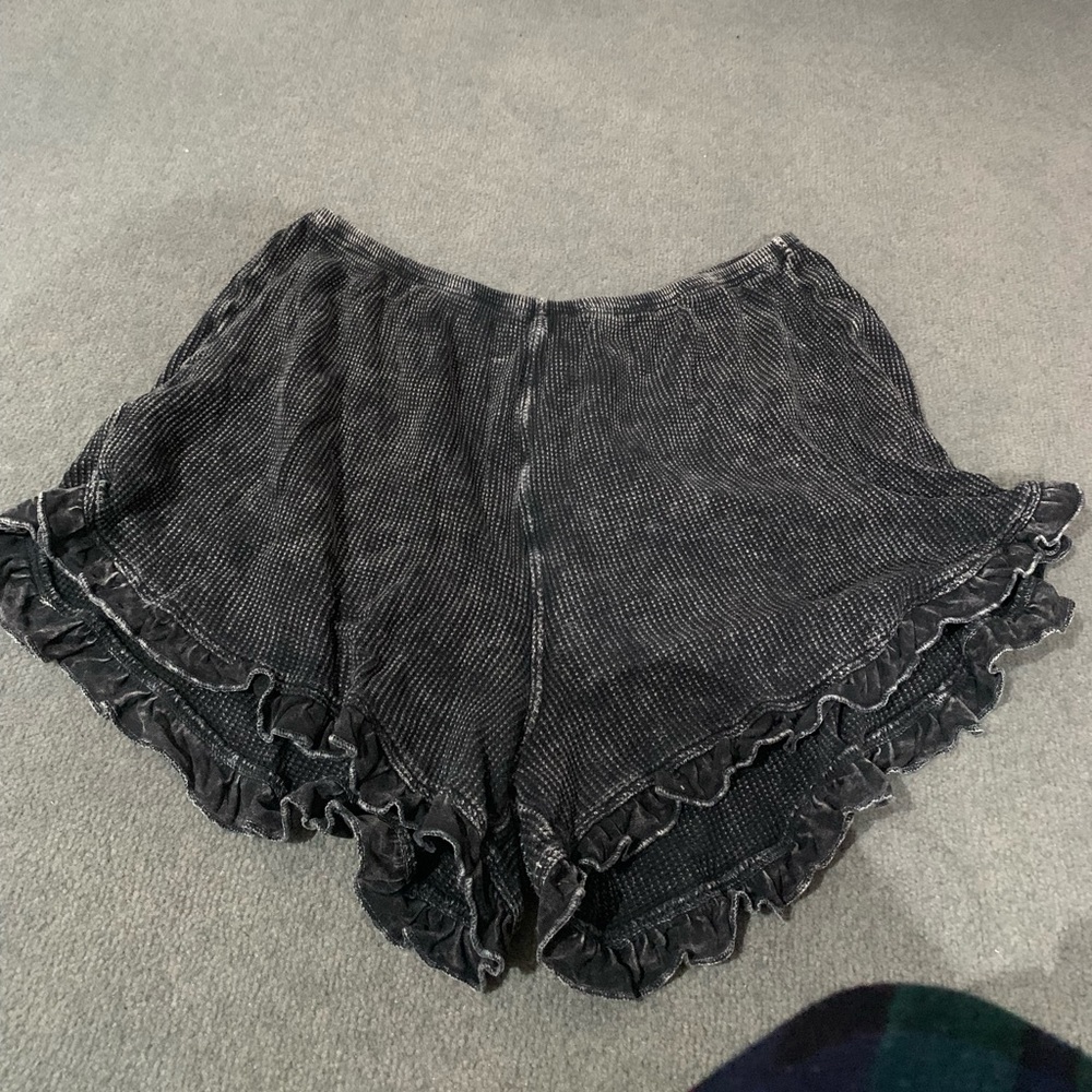 Washed out black hardtail ruffled flowy waffle shorts. Size large.Wore rarely.